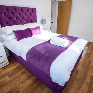 lovely-new-1-bedroom-apartment-in-stratford.cambridgehotelsuk.com/