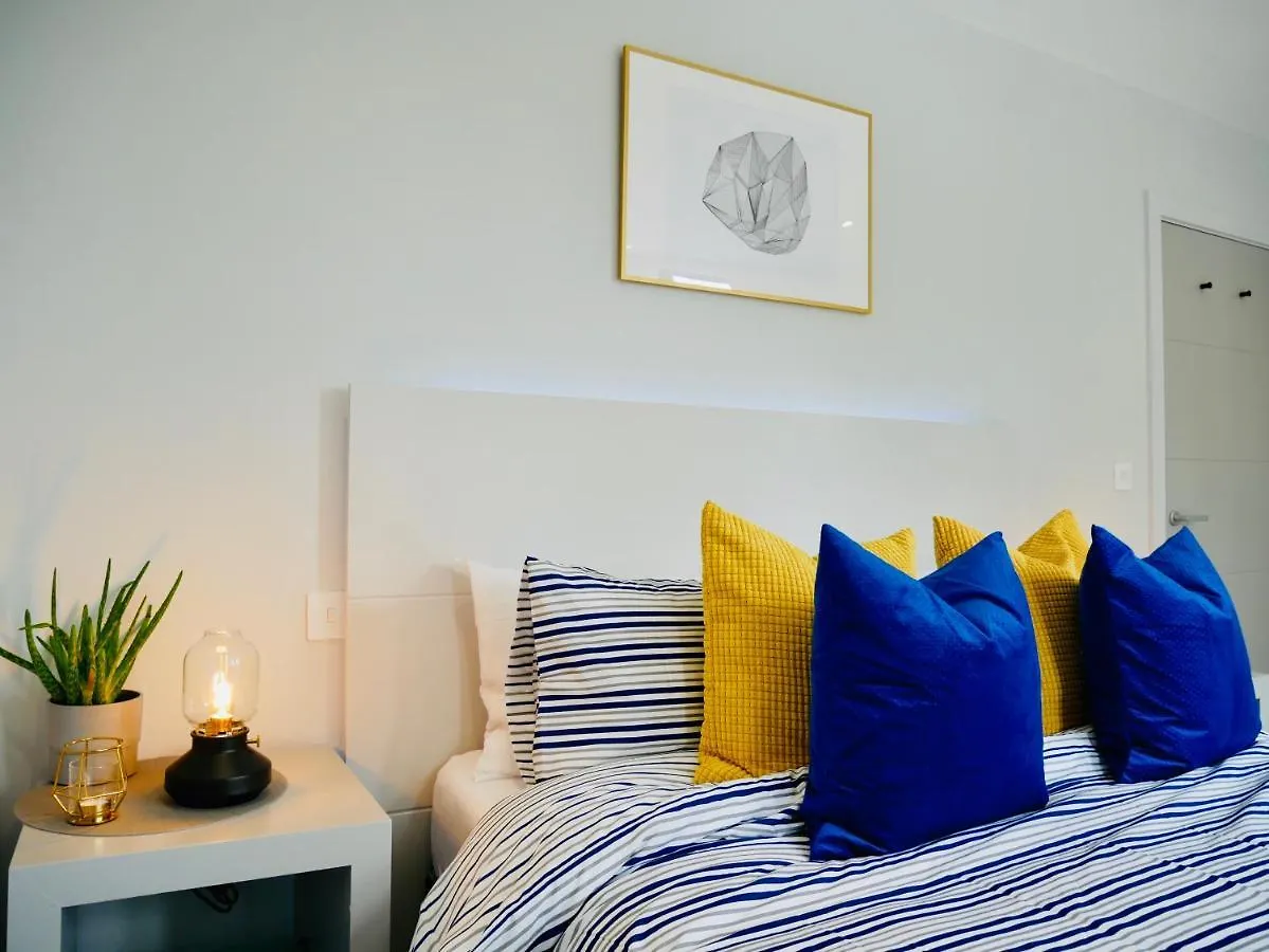 Beautiful Alumpointe Apartment - 400M To The Beach Bournemouth
